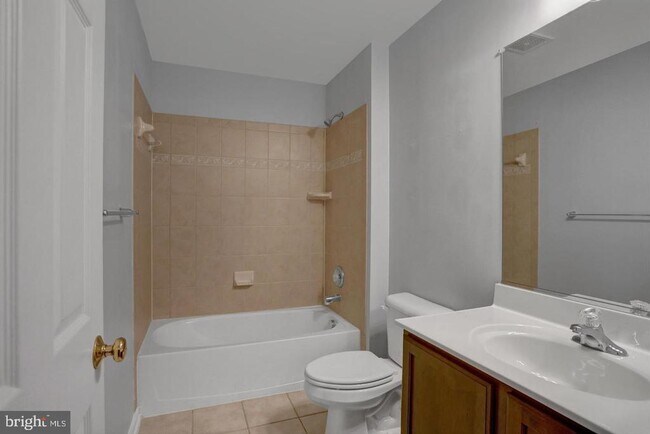 Building Photo - 64 Milestone Ct