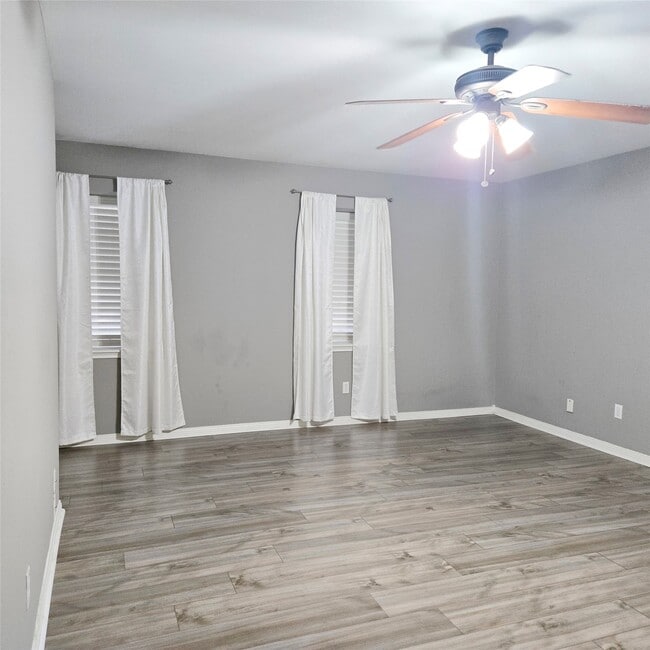 Building Photo - 22318 Greenbrook Dr