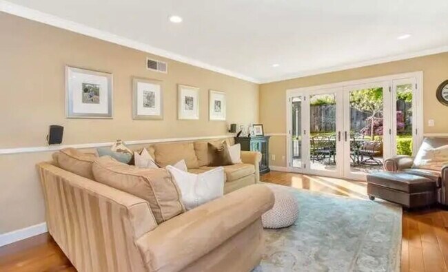 Building Photo - 669 Rock Island Cir