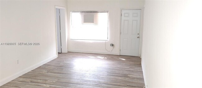 Building Photo - 259 NE 56th St