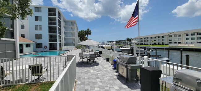 Building Photo - 108 Paradise Harbour Blvd