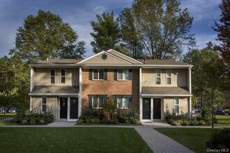 Building Photo - 1 Country Club Dr