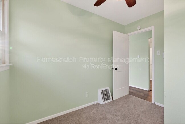 Building Photo - 437 Lancashire Rd