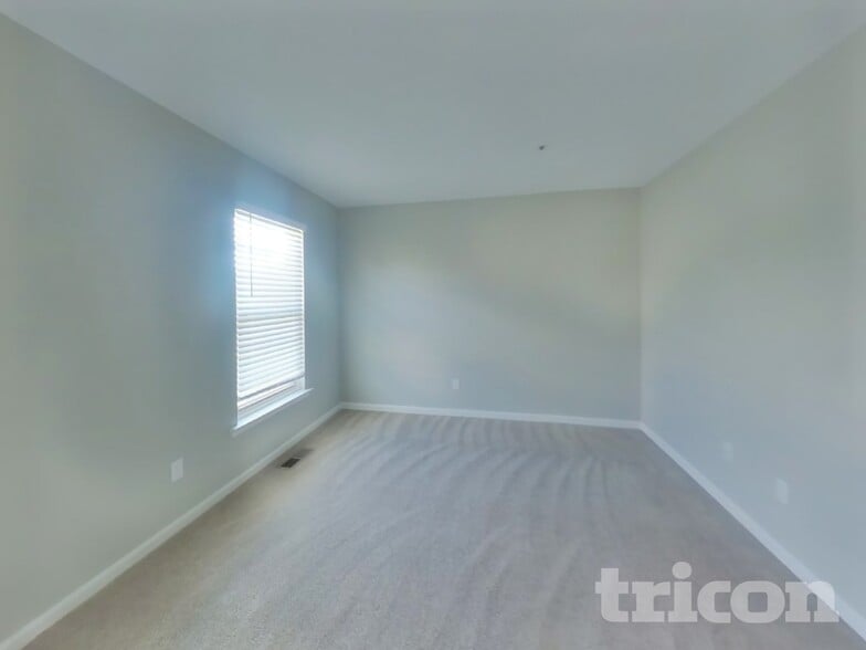 Building Photo - 1513 Cumberland Ct