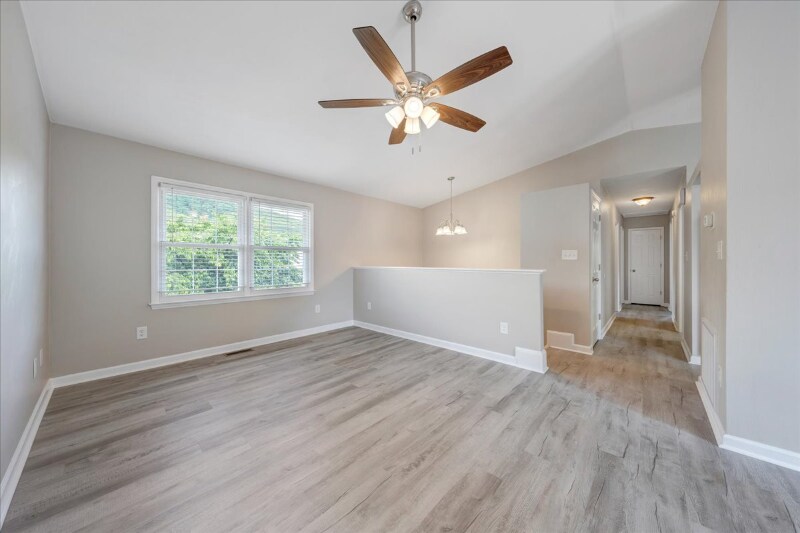 Building Photo - 165 N Rome Dr