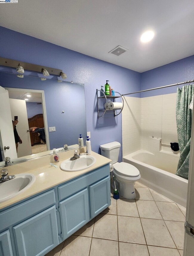 Building Photo - 1547 Parkside Ct