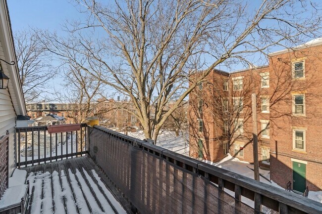 Building Photo - 1-3 Howard Place Unit 3