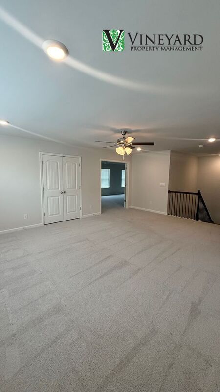 Building Photo - 5295 Blue Mountain Ln