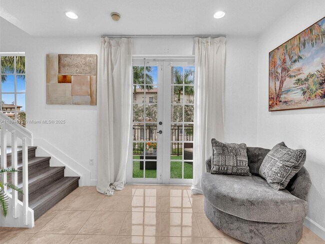 Building Photo - 476 SW 147th Ave