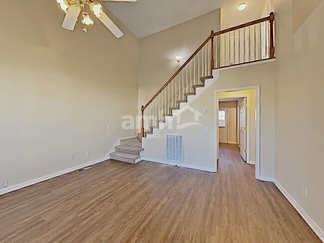 Building Photo - 118 Shady View Dr