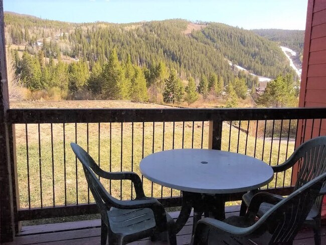 Building Photo - Monthly Rental- Cinnamon Ridge 123