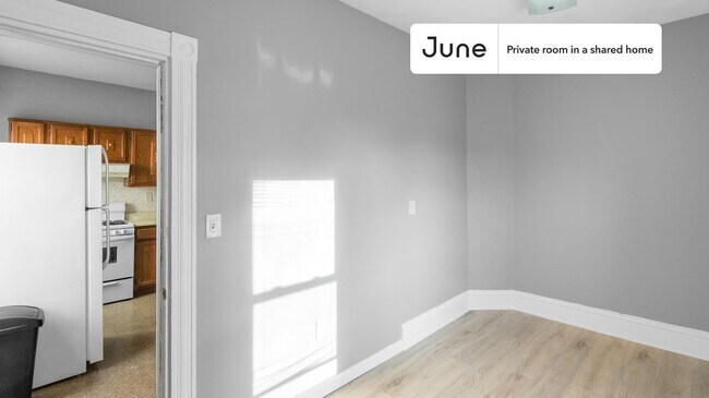 Building Photo - Room in Shared 5 bed/1 bath home