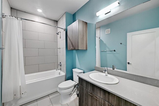 Building Photo - 4361 S Congress Ave