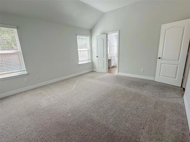 Building Photo - 27150 Grey Fox Run