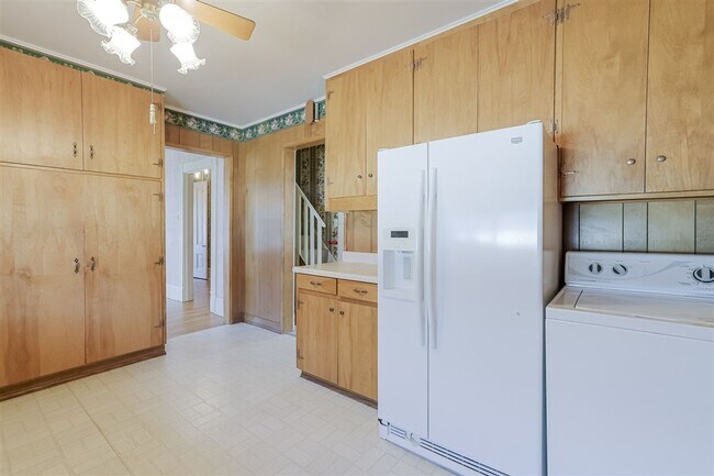 Building Photo - Historic Mount Vernon 4x1.5 Home Steps from Downtown Prescott