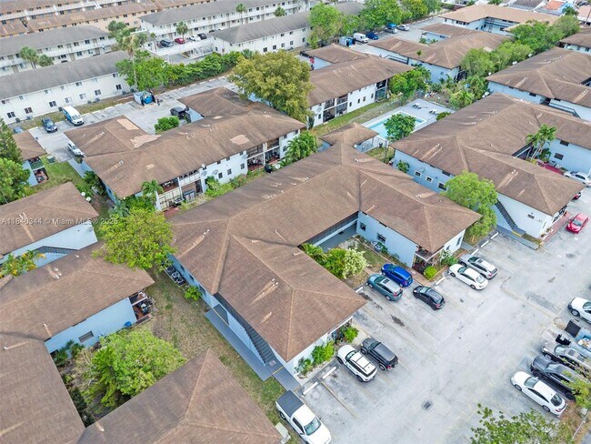 Building Photo - 6215 W 24th Ave