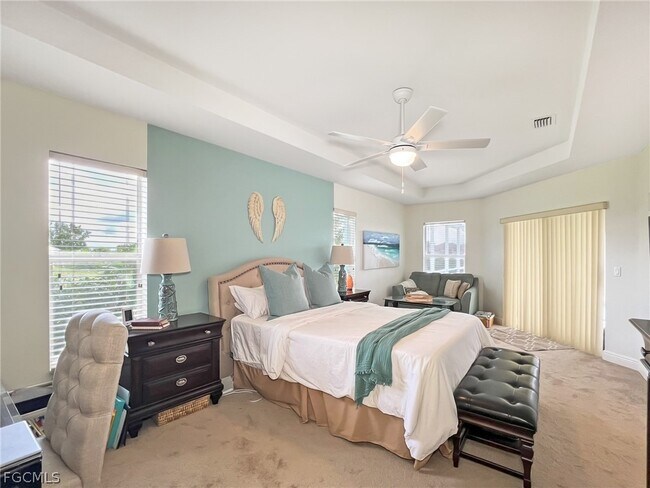 Building Photo - 1325 NE 5th Pl