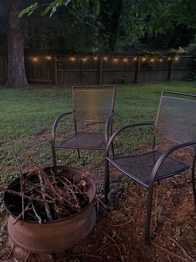 Building Photo - House in Opelika Available August!