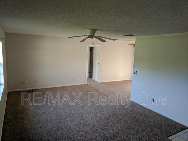 Building Photo - 3677 S Springbreeze Way
