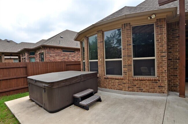 Building Photo - 12812 Black Hills Dr