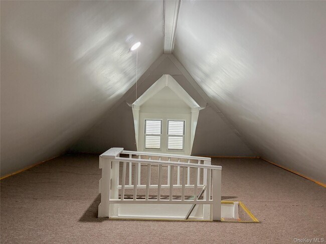 Building Photo - 2863 Coddington Ave