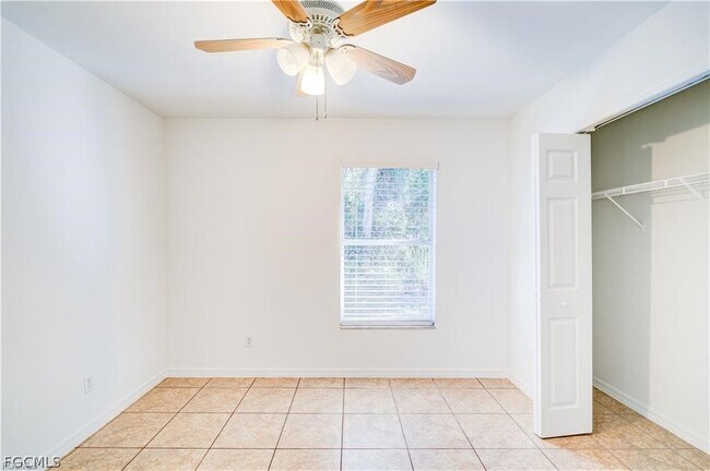 Building Photo - 2705 Matena Ave S