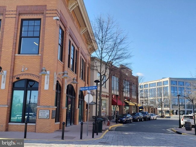 Building Photo - 12956 Centre Park Cir