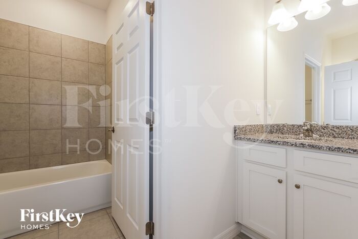 Building Photo - 543 Crown Rose Dr