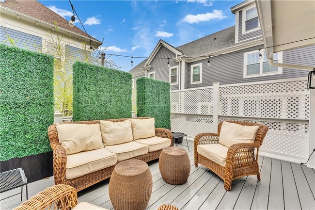 Building Photo - 12 Observatory Ave