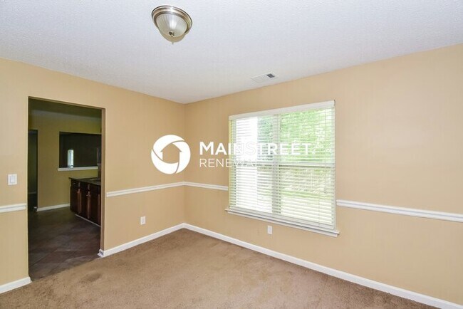 Building Photo - 4 Bedroom Pet-Friendly Home in Fairburn, GA with Main Street Renewal
