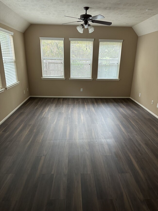 Building Photo - 13051 Iris Garden Ln