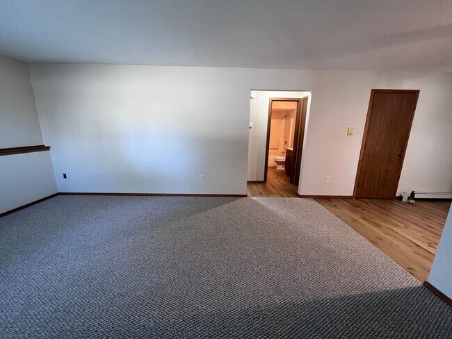 Building Photo - One Bedroom Apartment in Byron Center!