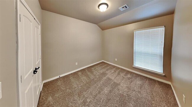 Building Photo - 11305 NW 94th St