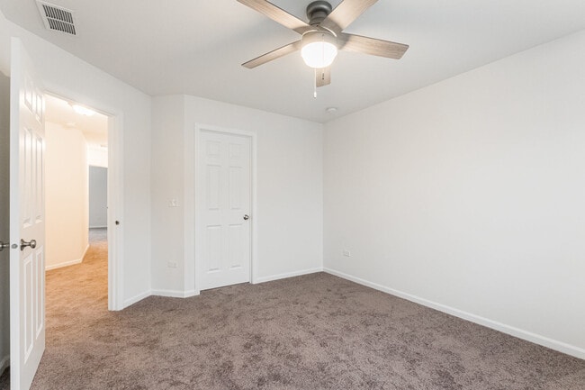 Building Photo - 1985 Kingsley Cir