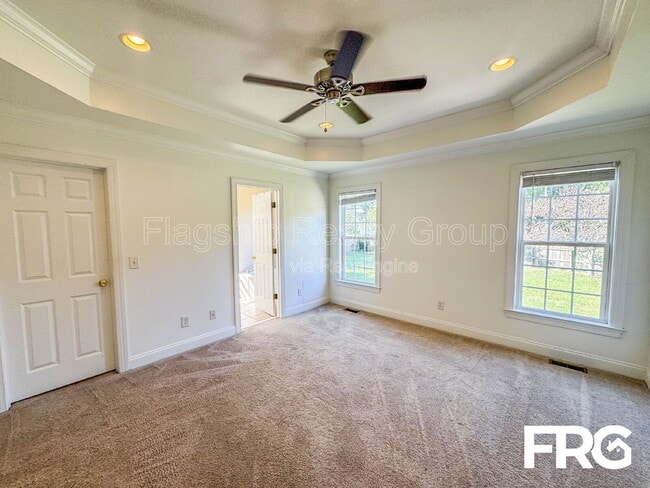 Building Photo - 2426 Pinetops Dr