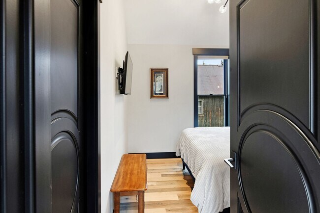 Building Photo - Summer in Downtown, historic Breckenridge! Luxury Home, Walk to Everything!