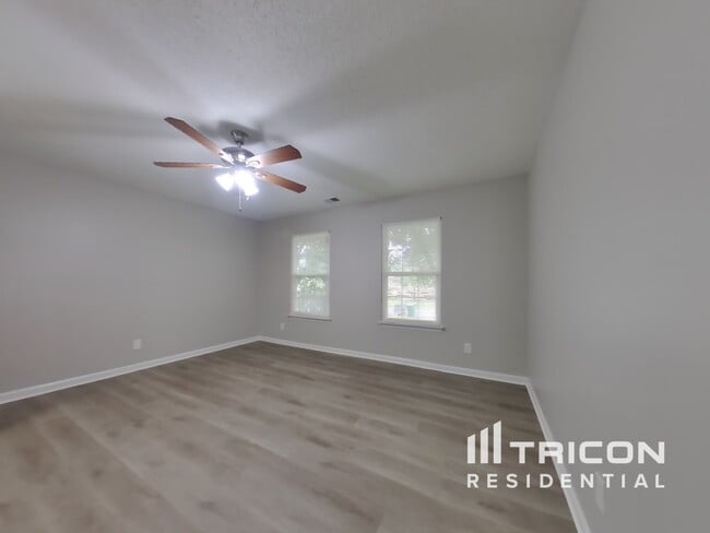 Building Photo - 9929 Elsenham Ln
