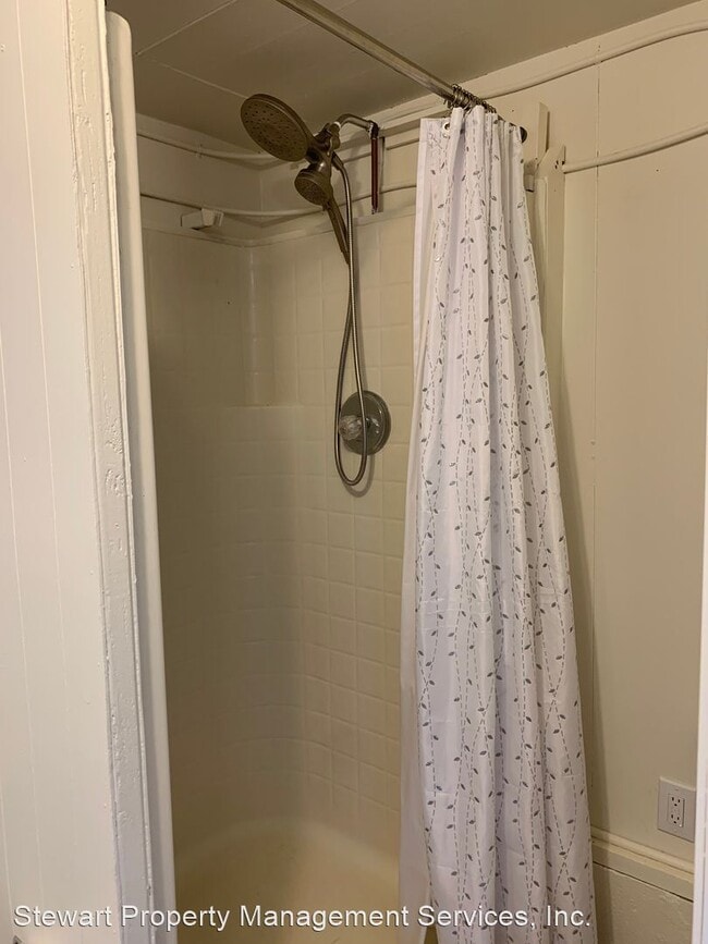 Building Photo - 1 br, 1 bath House - 14909 Clover Creek Road