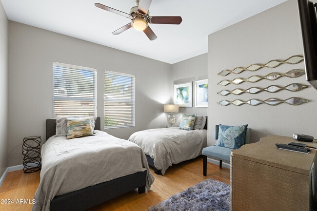 Building Photo - 7705 E Doubletree Ranch Rd