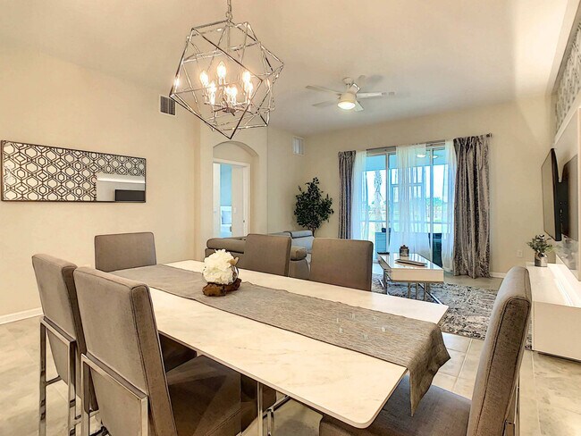 Building Photo - 1520 Oasis Club Blvd