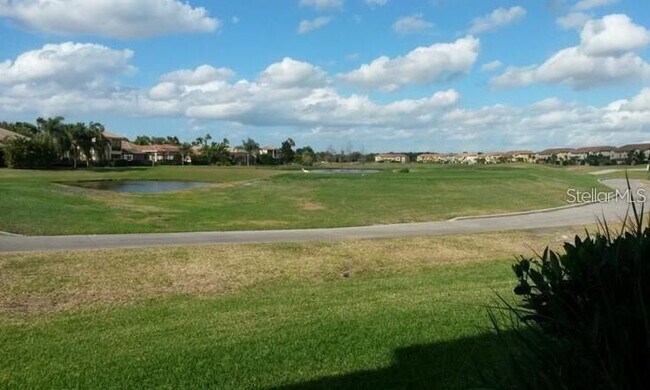 Building Photo - 8153 Miramar Way