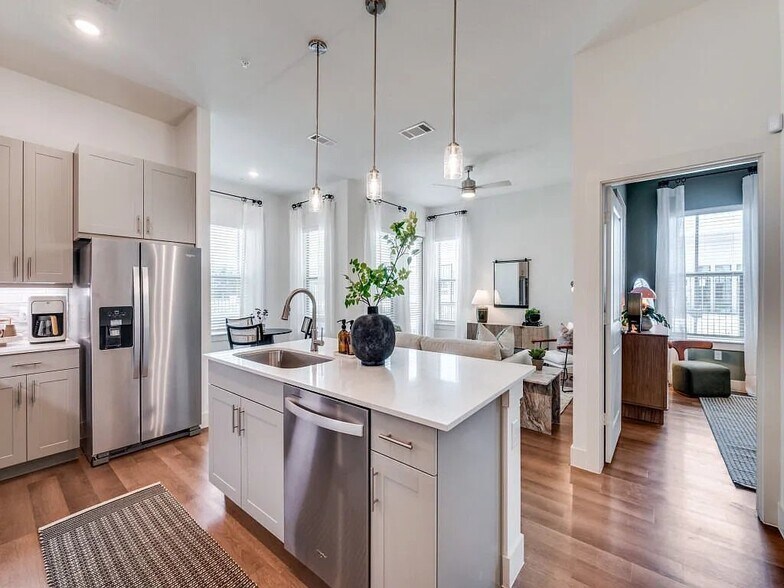 Building Photo - 8100 Brewer Blvd