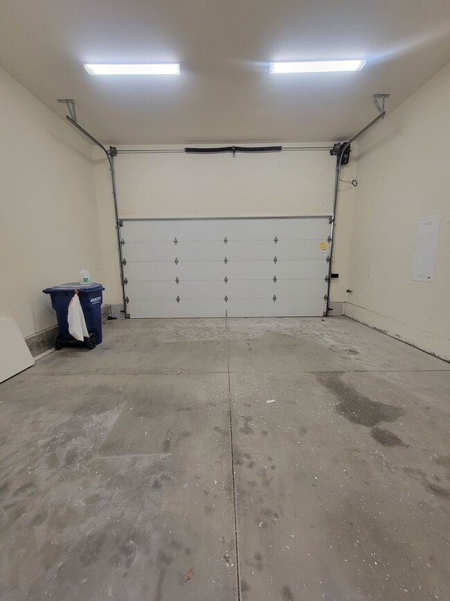 Building Photo - 3240-3242 Cerritos Ave