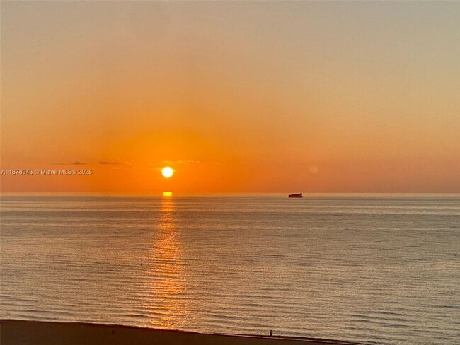 Building Photo - 325 Ocean Dr