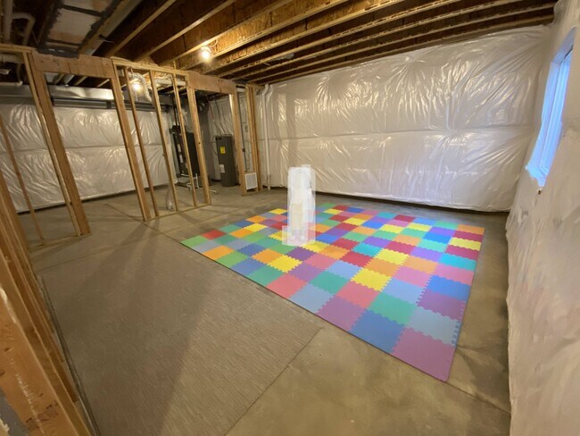 Building Photo - 9425 Primo Ln
