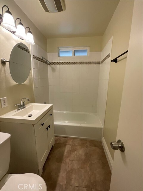 Building Photo - 538 E Chalynn Cir