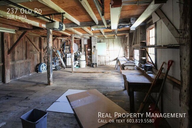 Building Photo - 237 Old Rd