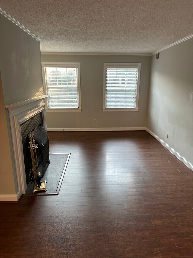 Building Photo - 2601 Arlington Blvd