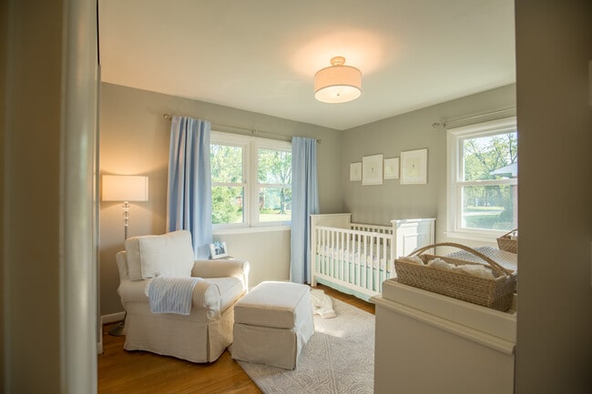 Building Photo - 4311 Kinloch Rd