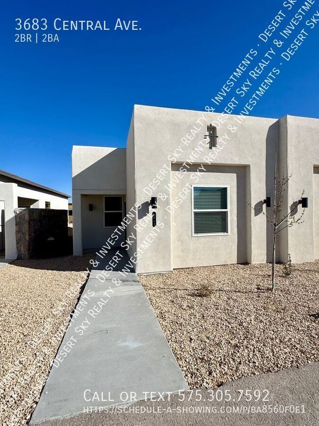 Building Photo - 2 Bedroom 2 Bathroom Townhome